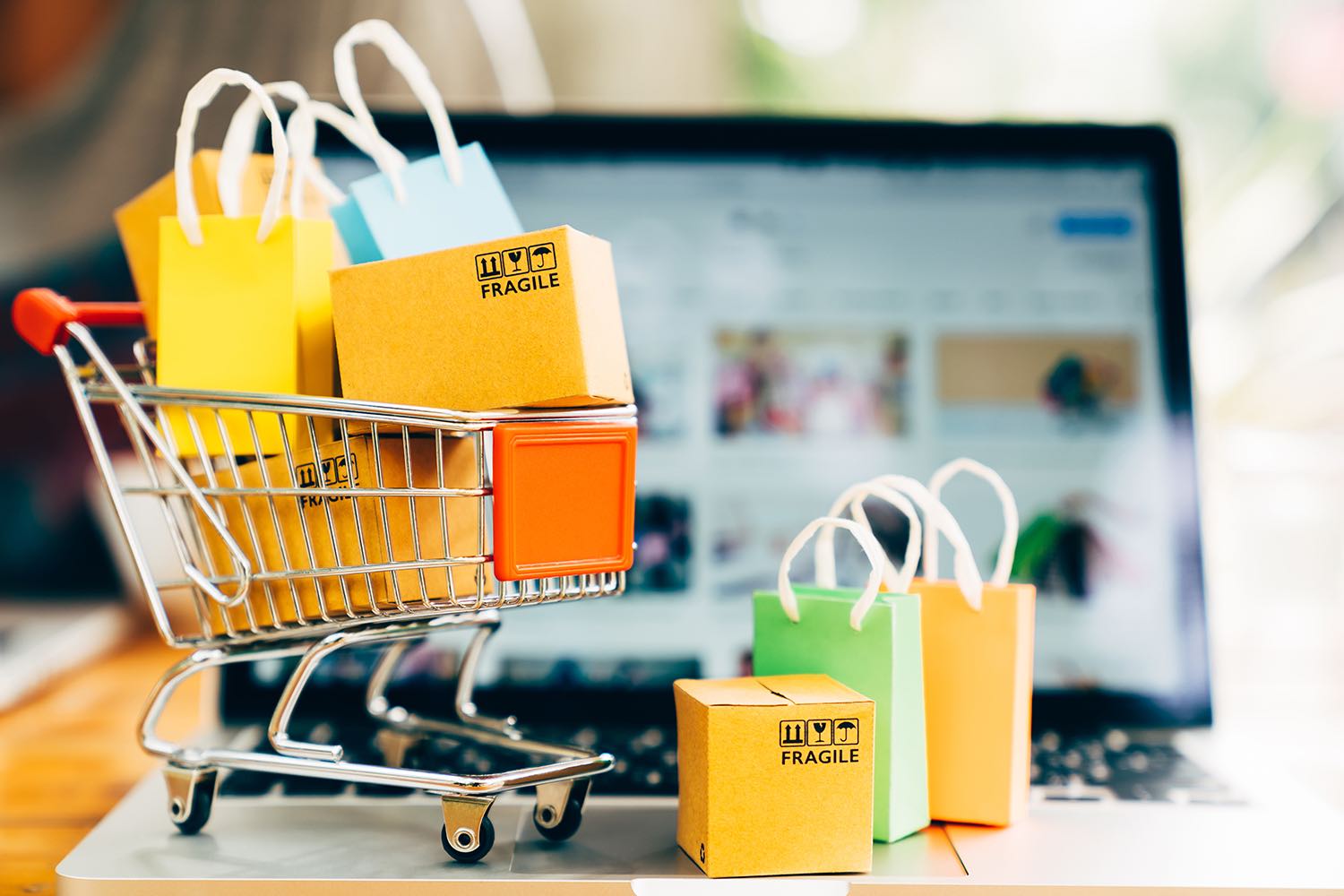 Conheça o Shopstreaming, nova tendência de vendas