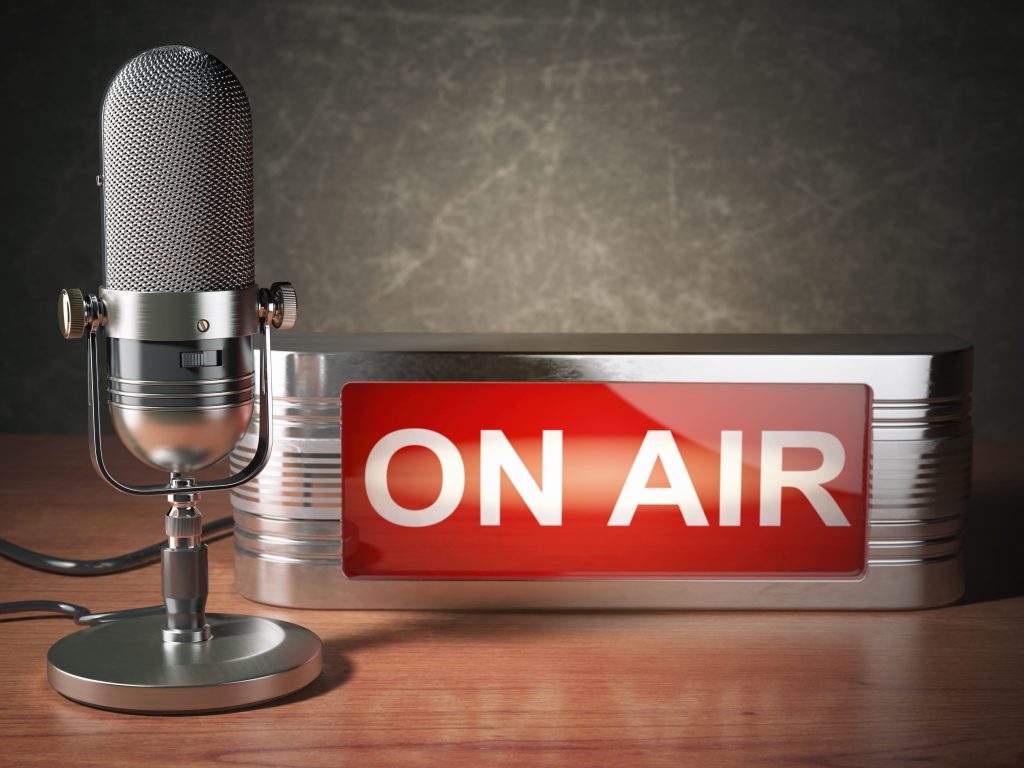 tudo-sobre-o-radio-no-ar-microfone